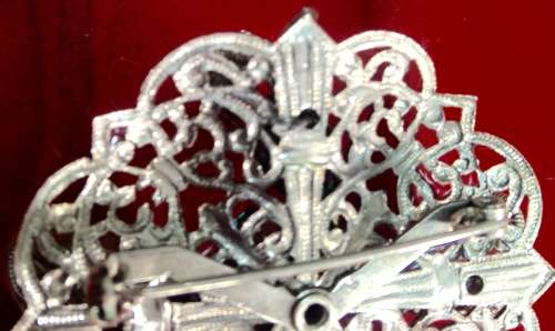 Brooch filigree blue glass stone