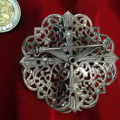 Brooch filigree blue glass stone