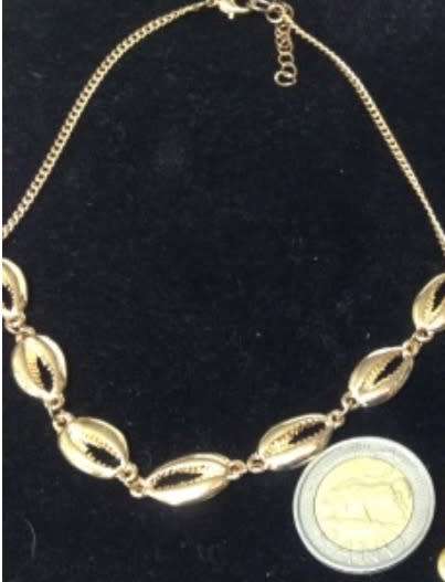Neclace - Shells design  Gold Tone Metal