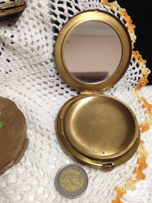 Powder COMPACT - *Gay Whisper* has Mirror + Gauze LOOK At My BUY NOW LISTINGS NO WAITING