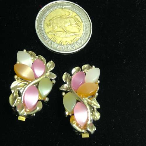 1950/60`s Albert WEISS signed Earrings Clip on metal Look at my Buy Now listings No Waiting