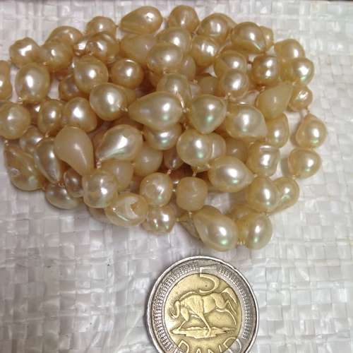 Necklace - Flapper style Tear drop+ Round  faux Pearls