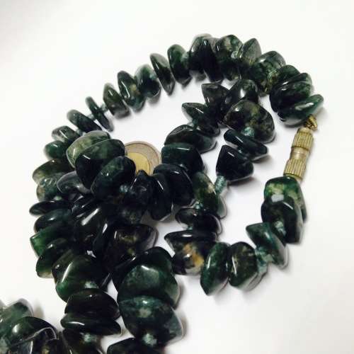 81 MOSS AGATE GEMSTONEs-beaded knots betweeenTranslucent mottled pattern EXQUISITE