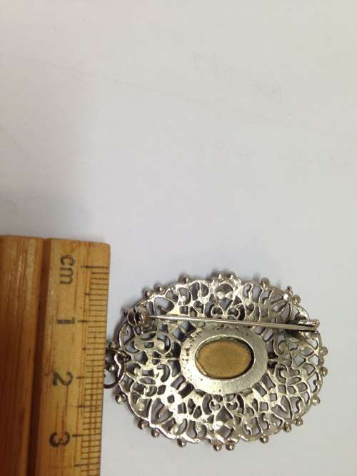 BROOCH FILIGREE Silver Tone metal Large AMBER Glass Stone - Crystals