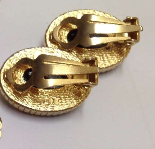Earrings clip on-RARE SPHINX Black cut glass faux pearl Root 1947/1970Chiswick UK Mourning Jewelry