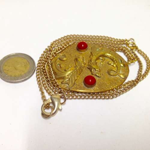 Necklace - Pendant Oriental DRAGONS - YING+YANG -BRASS- Red Cabochons + Chain gold Tone