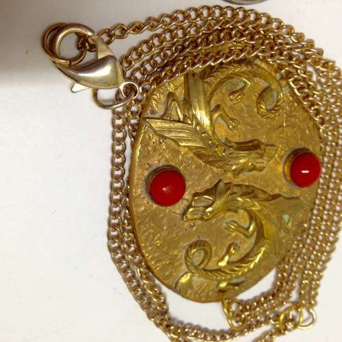 Necklace - Pendant Oriental DRAGONS - YING+YANG -BRASS- Red Cabochons + Chain gold Tone