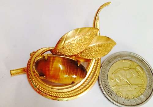 BROOCH - Gold tone  *TIGER EYE SEMI PRECIOUS GEM STONE