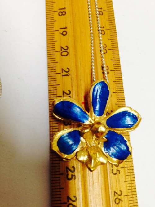 Orchid Gold Blue trim NECKLACE /Brooch Pin +Chain stamped 18 k GP on Link