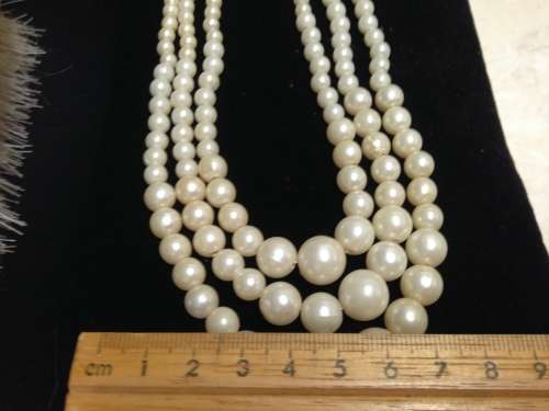 Necklace graduating faux Pearl 3 strand Bib Look At My BUY NOW NO WAITING