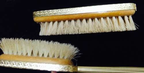 Mirror+Brush set - Vanity dressing table decor Blue has white daisy`s Vintage 1960s Very Pretty