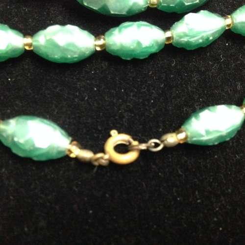 Necklace - Vintage Design on GRADUATING 60,sPlastic beads For the collector of 1960` goodies