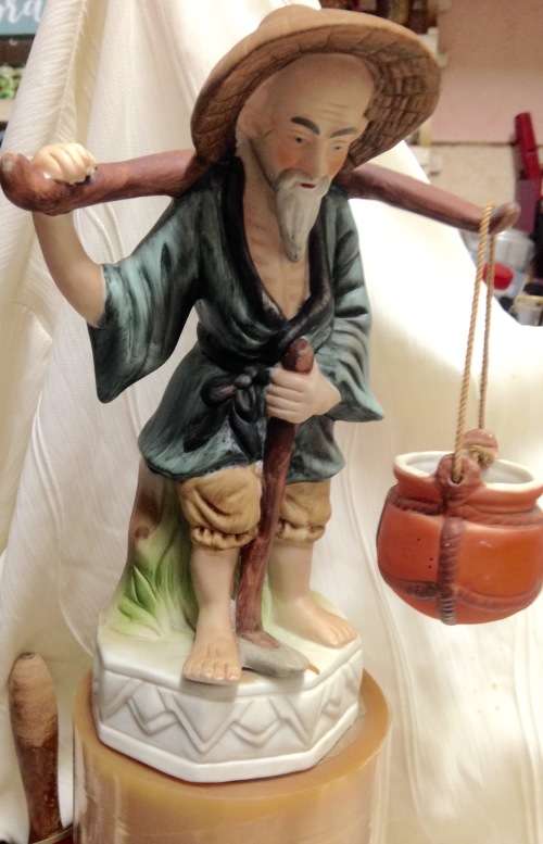 MUD MAN figurine- Oriental`ELWECO`Porcelain Hanging baskets height 22cm