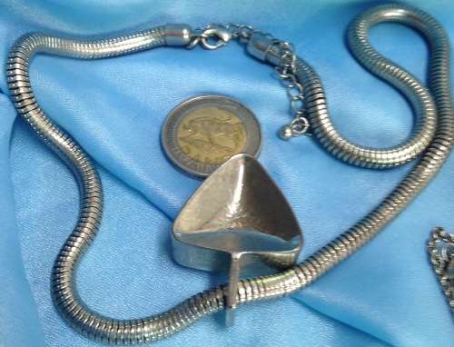 Necklace Large ARROW HEAD Glass yellow tinge stone Chunky Metal Pendant Silver