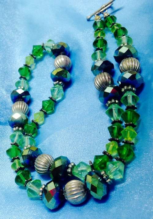 Necklace Art Glass Green conical +larger faceted mirrorRound silver balls