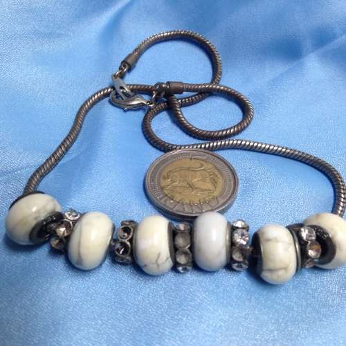 Vintage  Necklace1960s Marbled LOOK At My BUY NOW LISTINGS