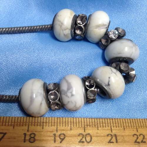 Vintage  Necklace1960s Marbled LOOK At My BUY NOW LISTINGS