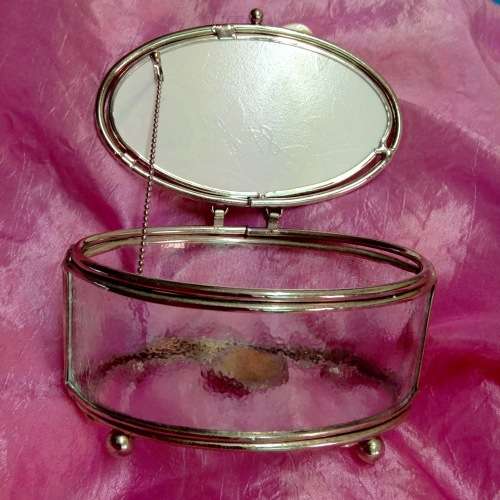 TRINKET BOX  HAPPY 18th birthday Textured GLASS Butterfly Top