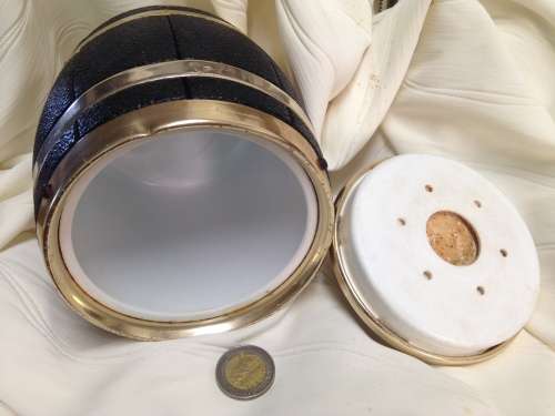Humidor metal gold tone barrel shape with pipe lid handle