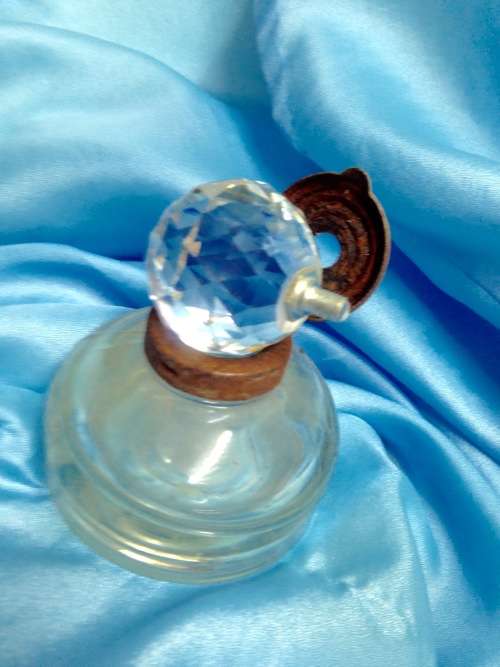 Dump Bottle of the 19th Century` BOTTLES *Glass Inkwell has rusted LIFT UP lid with hole in