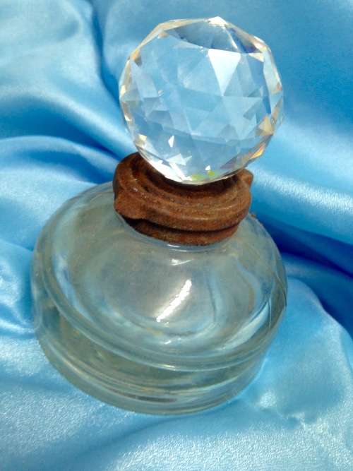 Dump Bottle of the 19th Century` BOTTLES *Glass Inkwell has rusted LIFT UP lid with hole in