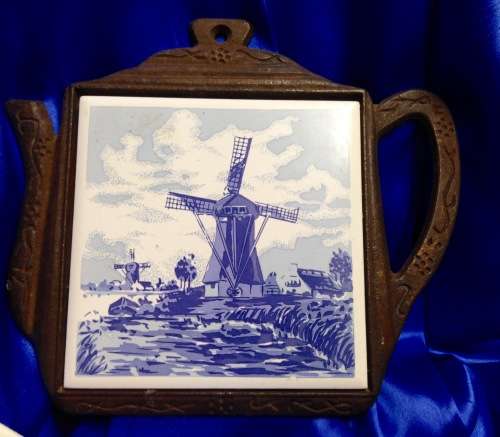Trivet cast iron Delft tile blue on White Shape of Tea Pot