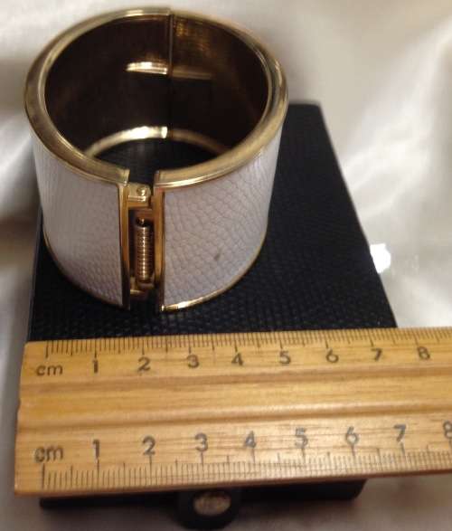 Bangle hinged clamper white faux Skin Black Jewellery box Marcasite clip on earrings