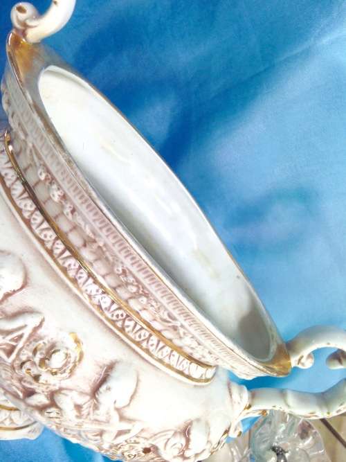 Vase - Italian Porcelain Capidimonti PUTTI Scroll handle 2055 repair