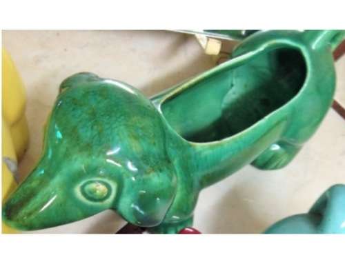 LUCIA GREEN SAUSAGE DOG VASE*NUMBER 2008