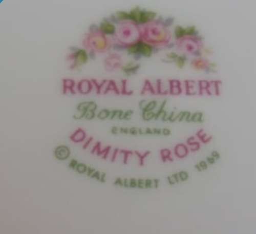 Royal Albert DIMINITY ROSE Trio