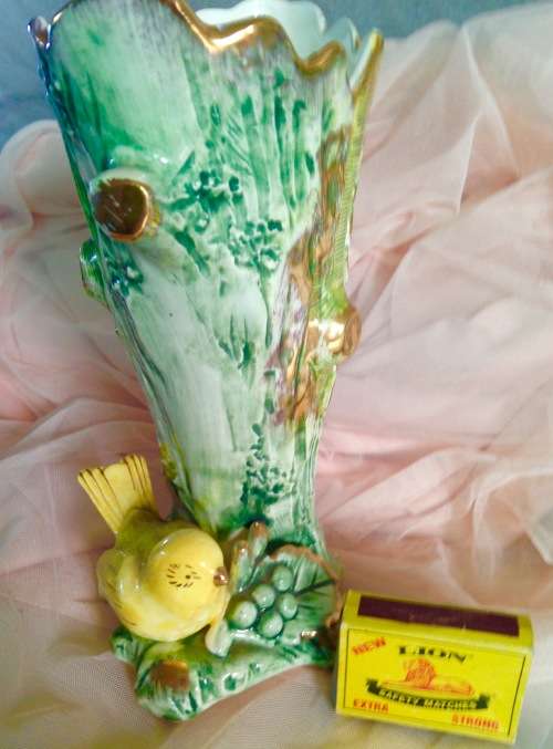 Vase ceramic make UCAGO Gilt lustre Bird figurine LOOK At All My BUY NOW listings NO WAITING