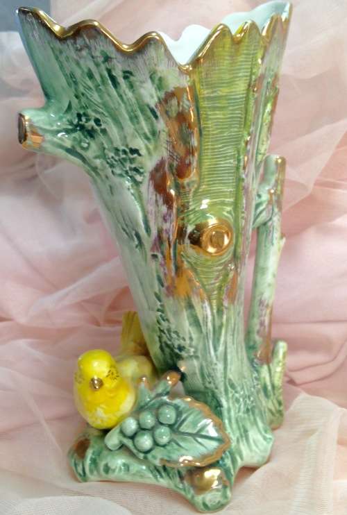 Vase ceramic make UCAGO Gilt lustre Bird figurine LOOK At All My BUY NOW listings NO WAITING