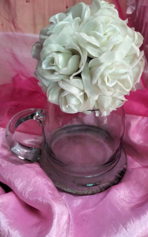 Vase Glass Shape very thick handle wide base