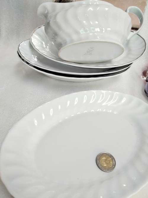 Bavaria Gravy boat drip tray+ 3 plates Oblong Look at My BUYNOW listings NO WAITING