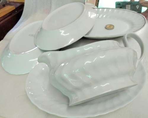 Bavaria Gravy boat drip tray+ 3 plates Oblong Look at My BUYNOW listings NO WAITING