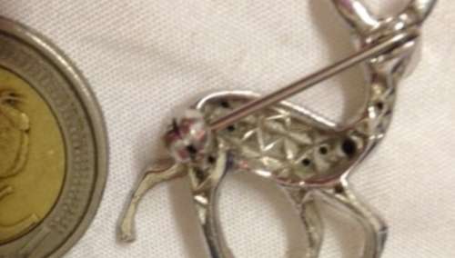 BROOCH - MARCASITE Bambi GREEN STONE EYES BEAUTIFUL