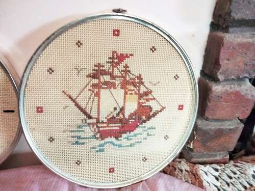2 Metal tapestry rings 28cm tapestrys Sail ship other Manchester United