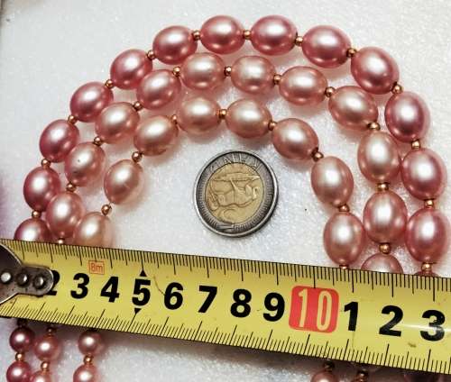 Necklace PINK Bib 3 strand Pearls degrees of Pink graduating sizes