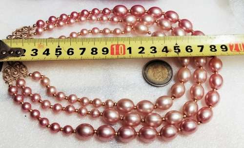 Necklace PINK Bib 3 strand Pearls degrees of Pink graduating sizes