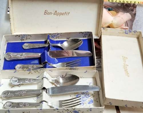 Knife Fork Spoon -Kings Pattern Box sets consist of fork knife Spoon available 2