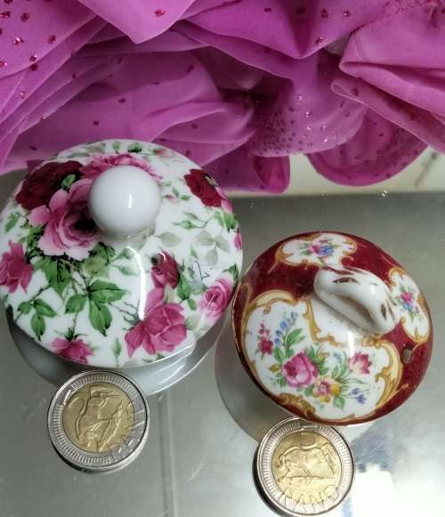1Royal Albert Lady Hamilton LID small  + 1 Maxwell Williams lid