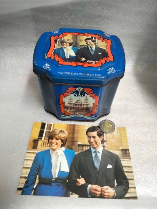 TIN Commemorative of royal wedding Prince Charles and Princess Diana+ a unused post card