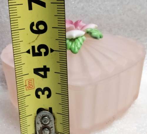Pretty Pink Trinket box +lid ribbed Pink Satin Frosted glass has porcelain rose on top