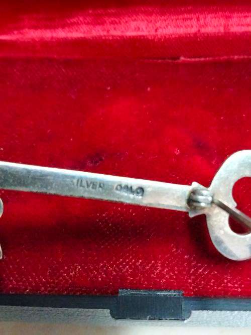 stamped SILVER BROOCH MARCASITE  21st Brooch LOOK At All My BUY NOW LISTINGS NO WAITING