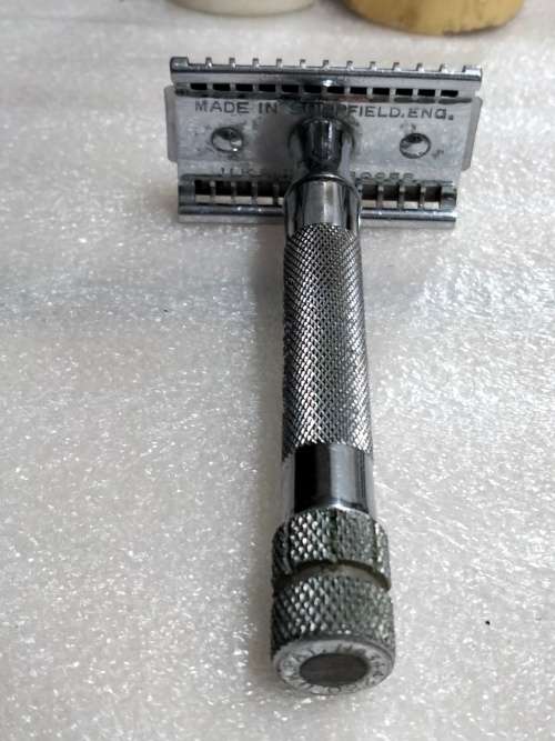 Red Ring Eclipse DE safety Razor working Sheffield England LOOK At My BUY NOW listings NO WAITING