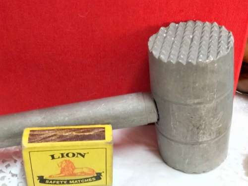 1 Metal Hammer meat tenderiser Metal solid w700grm