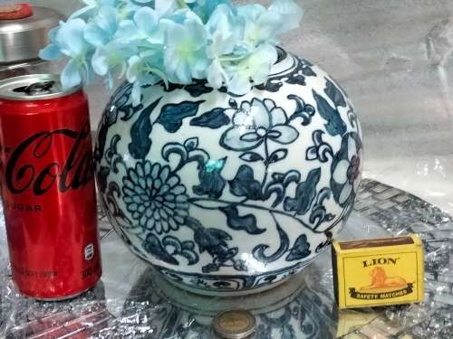 Vase or Ginger Jar VOC Commemorative