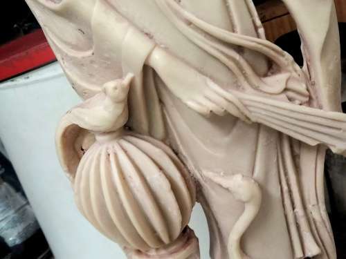 LADY ORIENTAL - Intricately carved details  COMPOSITE materials