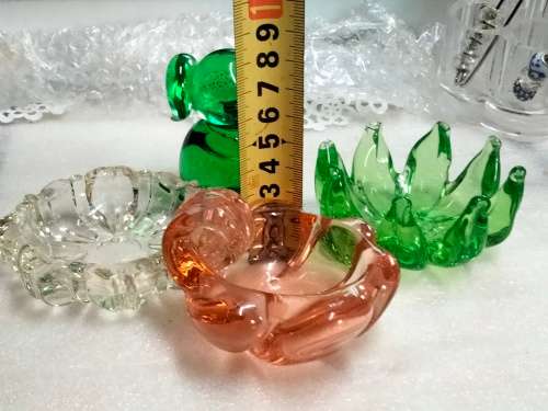 3 small  MURANO-decorative glass Pin Trays + 1 Animal -all for one bid
