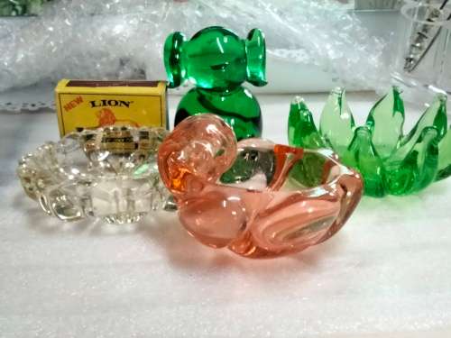 3 small  MURANO-decorative glass Pin Trays + 1 Animal -all for one bid